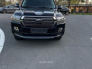 Toyota Land Cruiser 200  2018 