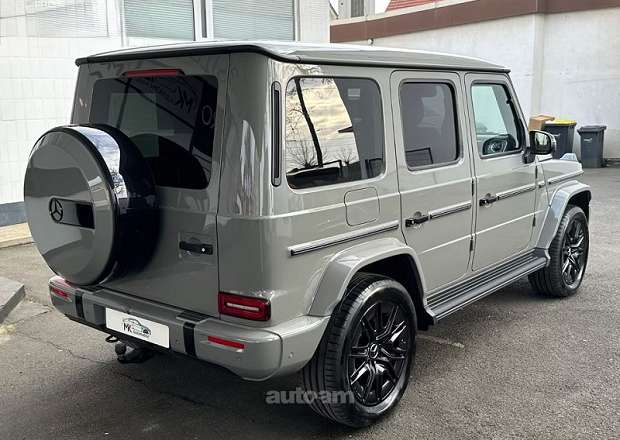 Mercedes-Benz G-Class