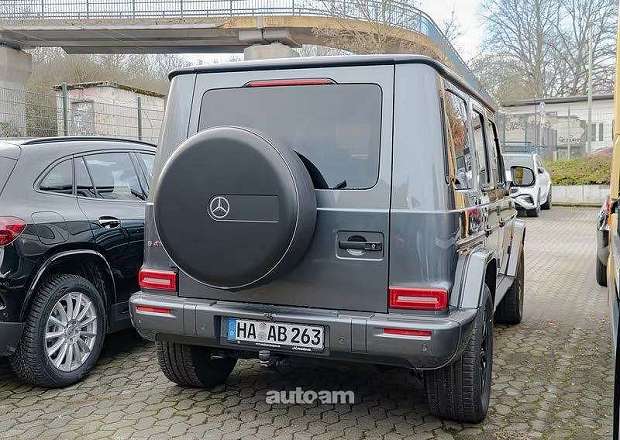 Mercedes-Benz G-Class