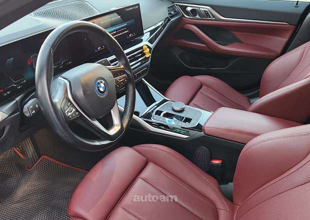 BMW i4