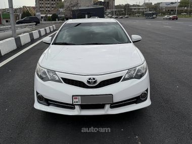 Toyota Camry  2014 
