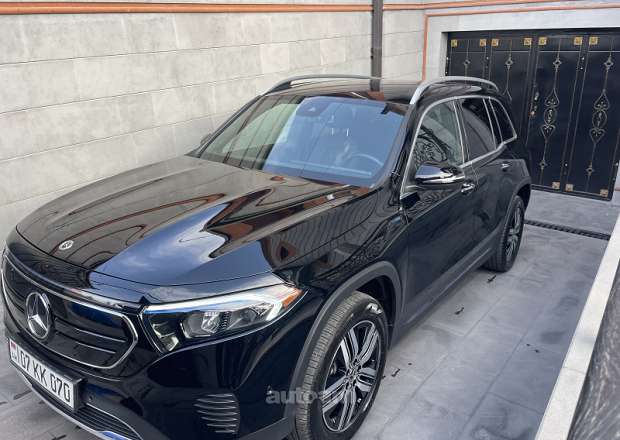 Mercedes-Benz EQB