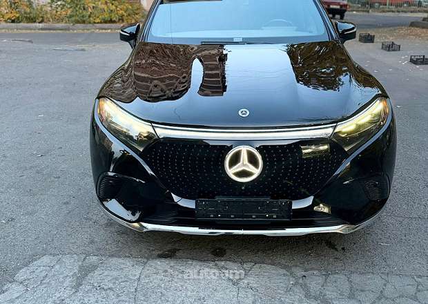 Mercedes-Benz EQS SUV