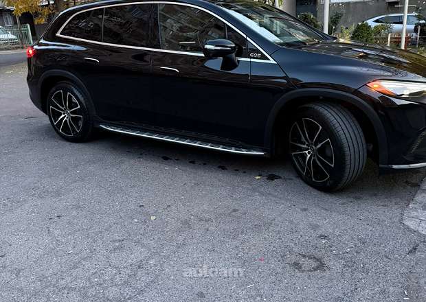 Mercedes-Benz EQS SUV