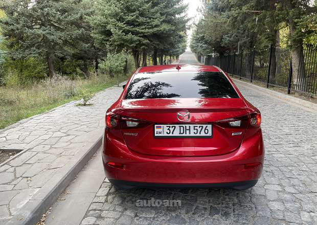 Mazda 3