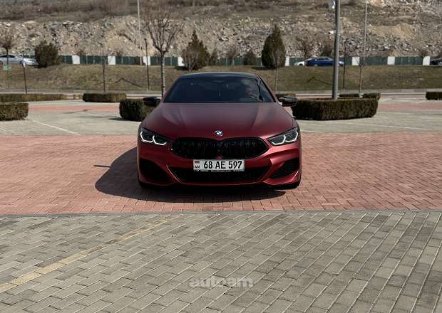BMW 840
