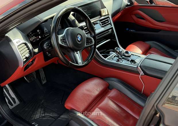 BMW 840