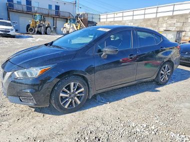 Nissan Versa  2020 