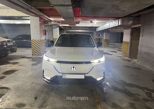 Honda e:NS1