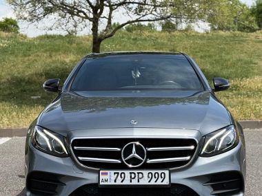 Mercedes-Benz E 300  2019 