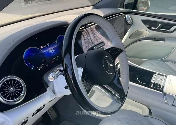 Mercedes-Benz EQS SUV