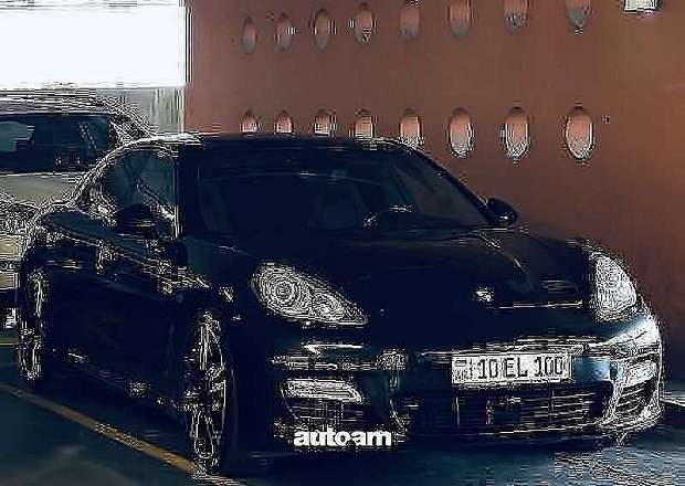 Porsche Panamera 2010 — photo 1