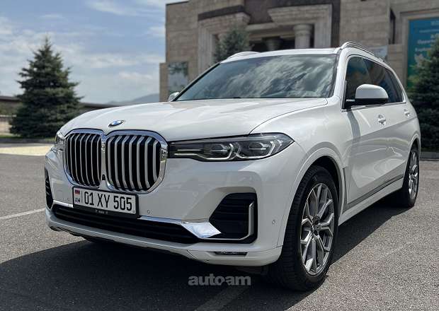 BMW X7