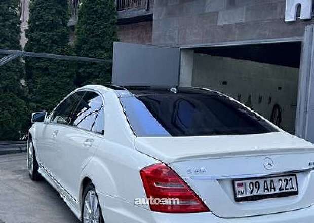 Mercedes-Benz S 550