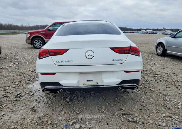 Mercedes-Benz CLA 250