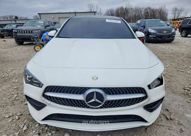 Mercedes-Benz CLA 250