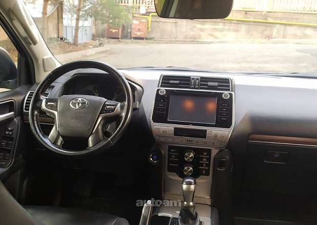 Toyota Land Cruiser Prado 2018 — լուսանկար 13