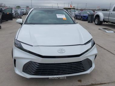 Toyota Camry  2025 