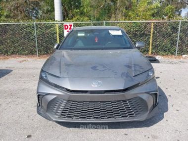 Toyota Camry  2025 