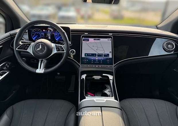 Mercedes-Benz EQE SUV