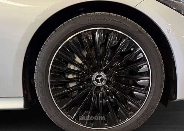 Mercedes-Benz CLE 300