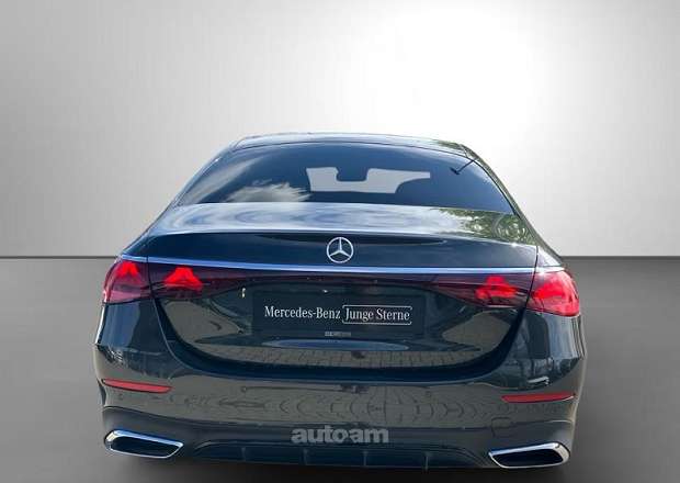 Mercedes-Benz E 220