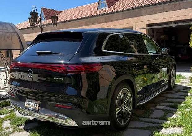 Mercedes-Benz EQS SUV