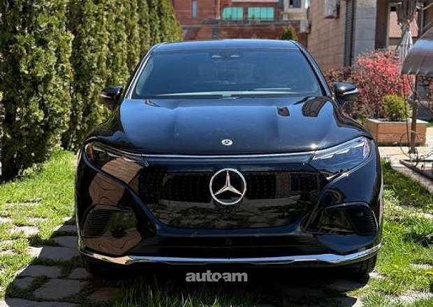 Mercedes-Benz EQS SUV