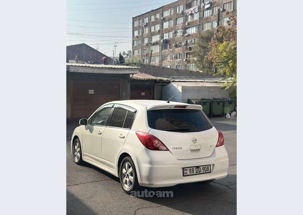 Nissan Versa 2008 — լուսանկար 3