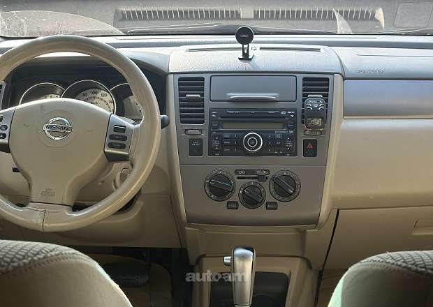Nissan Versa 2008 — լուսանկար 8