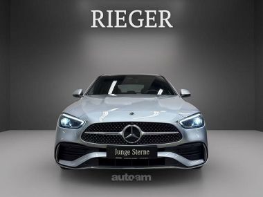 Mercedes-Benz C 300  2024 