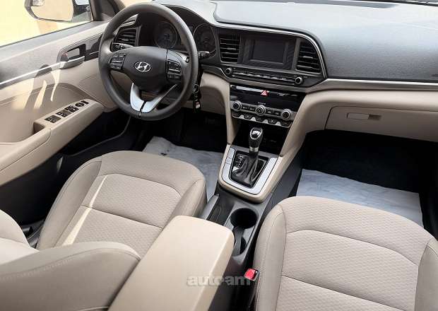 Hyundai Elantra 2020 — լուսանկար 7