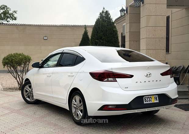 Hyundai Elantra 2020 — լուսանկար 4