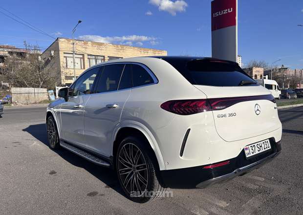 Mercedes-Benz EQE SUV