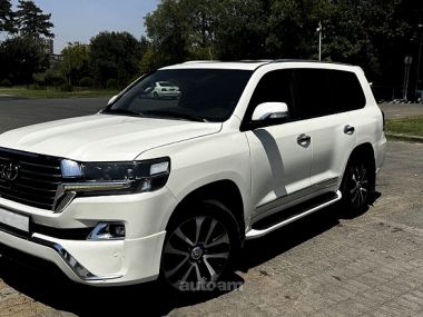 Toyota Land Cruiser 200  2009 