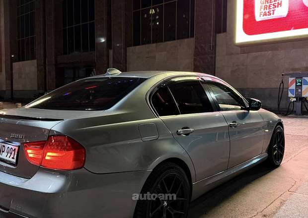BMW 328 2009 — photo 4
