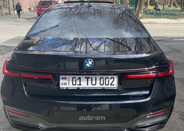 BMW 740