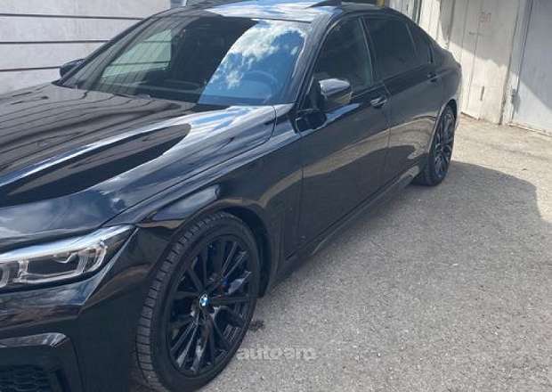 BMW 740