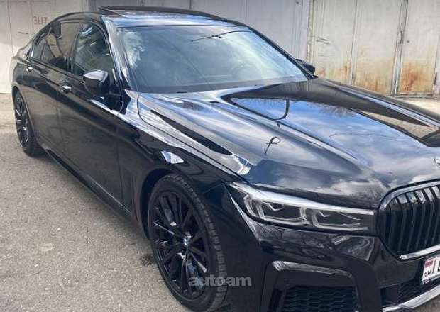 BMW 740