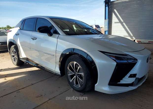 Lexus RZ 300