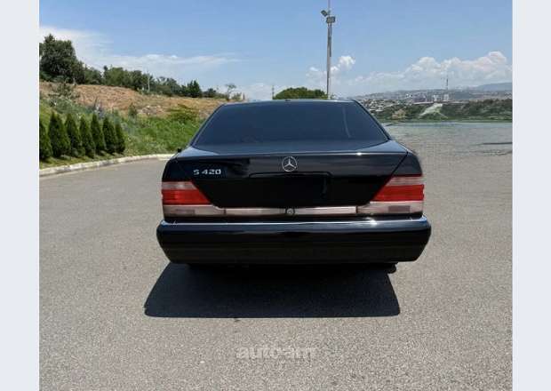 Mercedes-Benz S 420