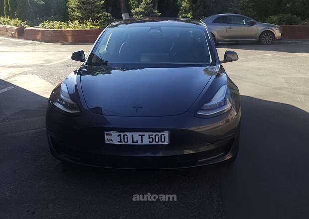 Tesla Model 3 2018 — լուսանկար 1