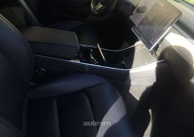 Tesla Model 3 2018 — լուսանկար 10