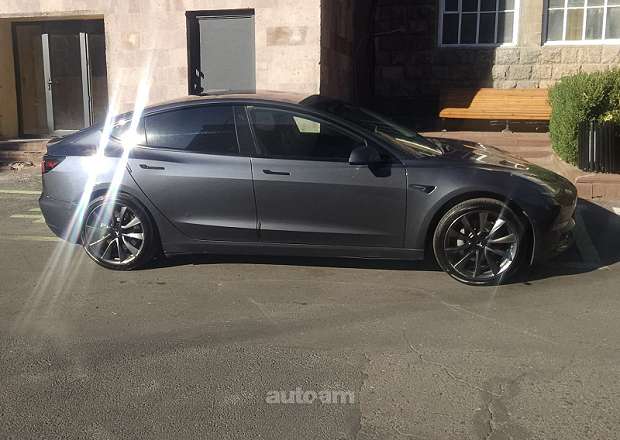 Tesla Model 3 2018 — լուսանկար 5