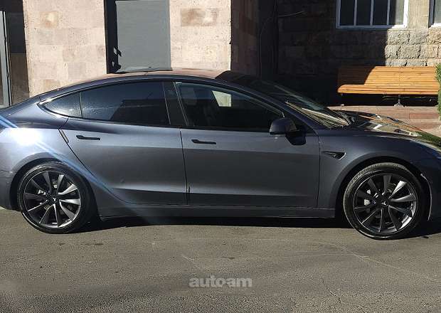 Tesla Model 3 2018 — լուսանկար 4