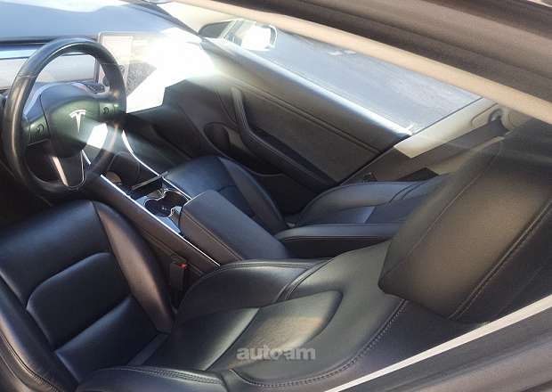 Tesla Model 3 2018 — լուսանկար 12
