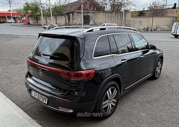 Mercedes-Benz EQB