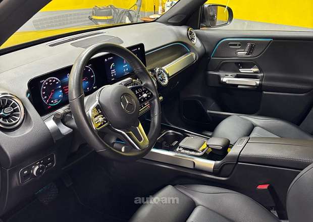 Mercedes-Benz EQB