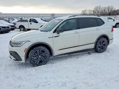 Volkswagen Tiguan  2022 