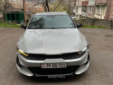 Kia K5  2021 
